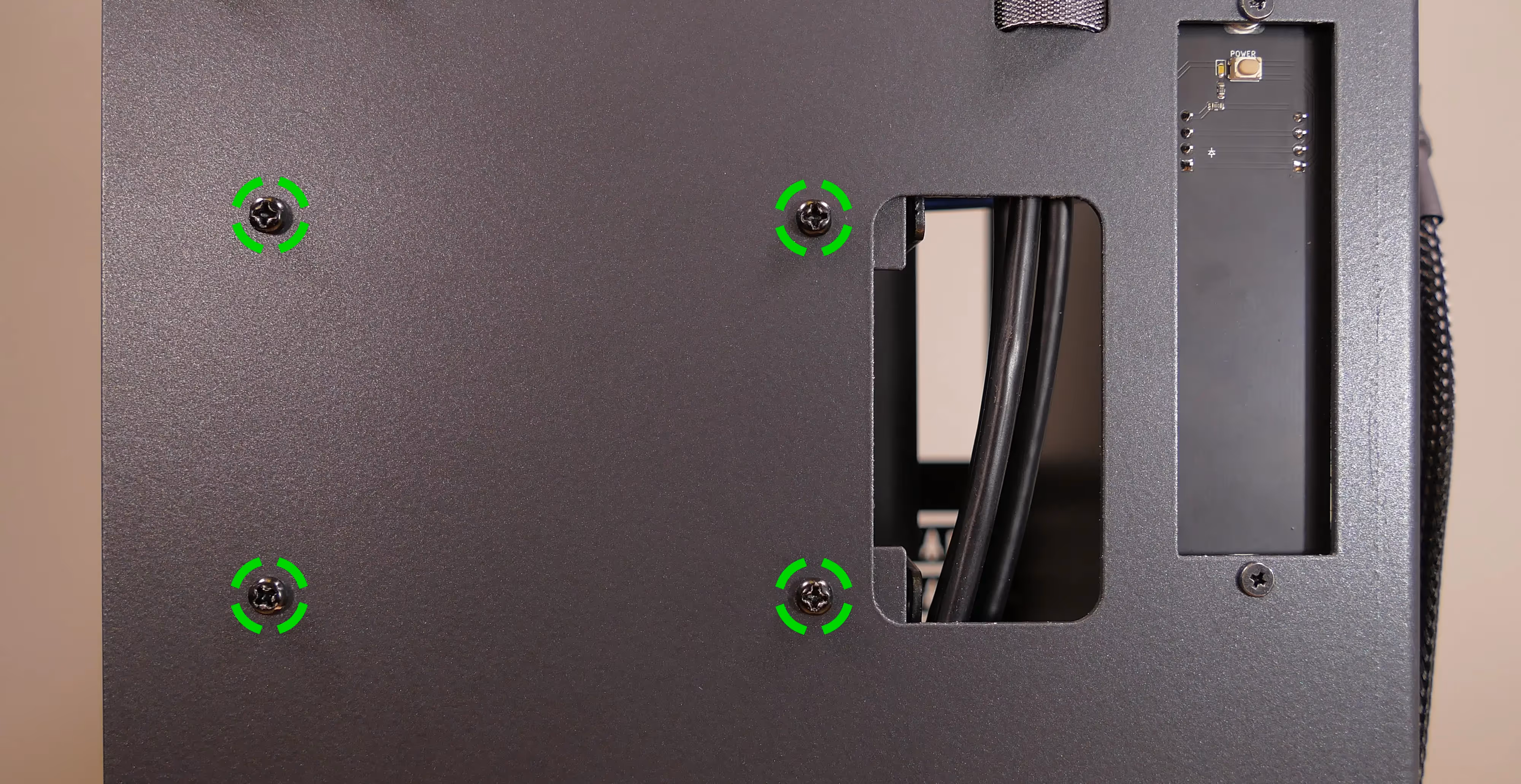 2.5” SATA drive cage
