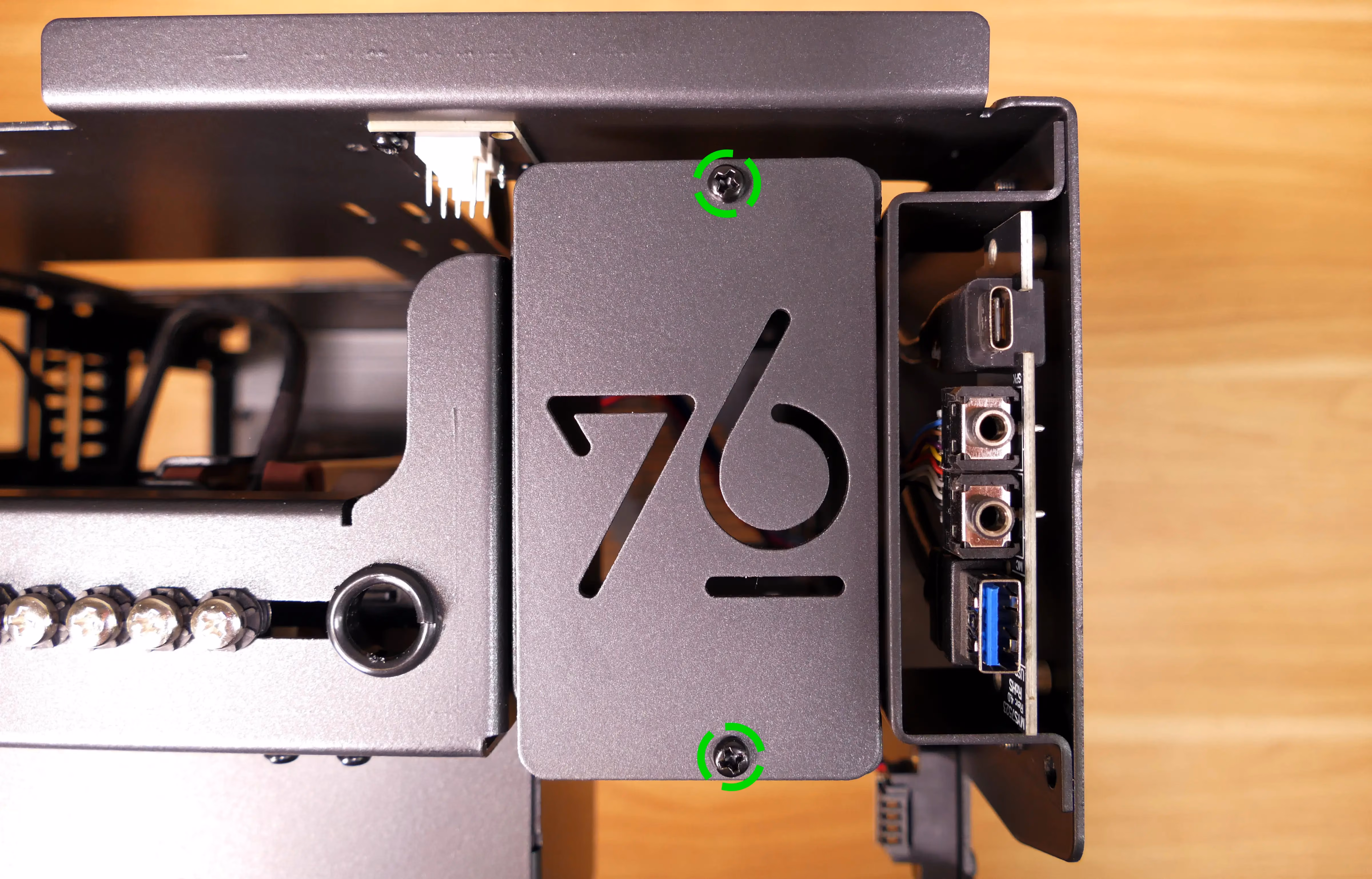 2.5” SATA drive cage cover