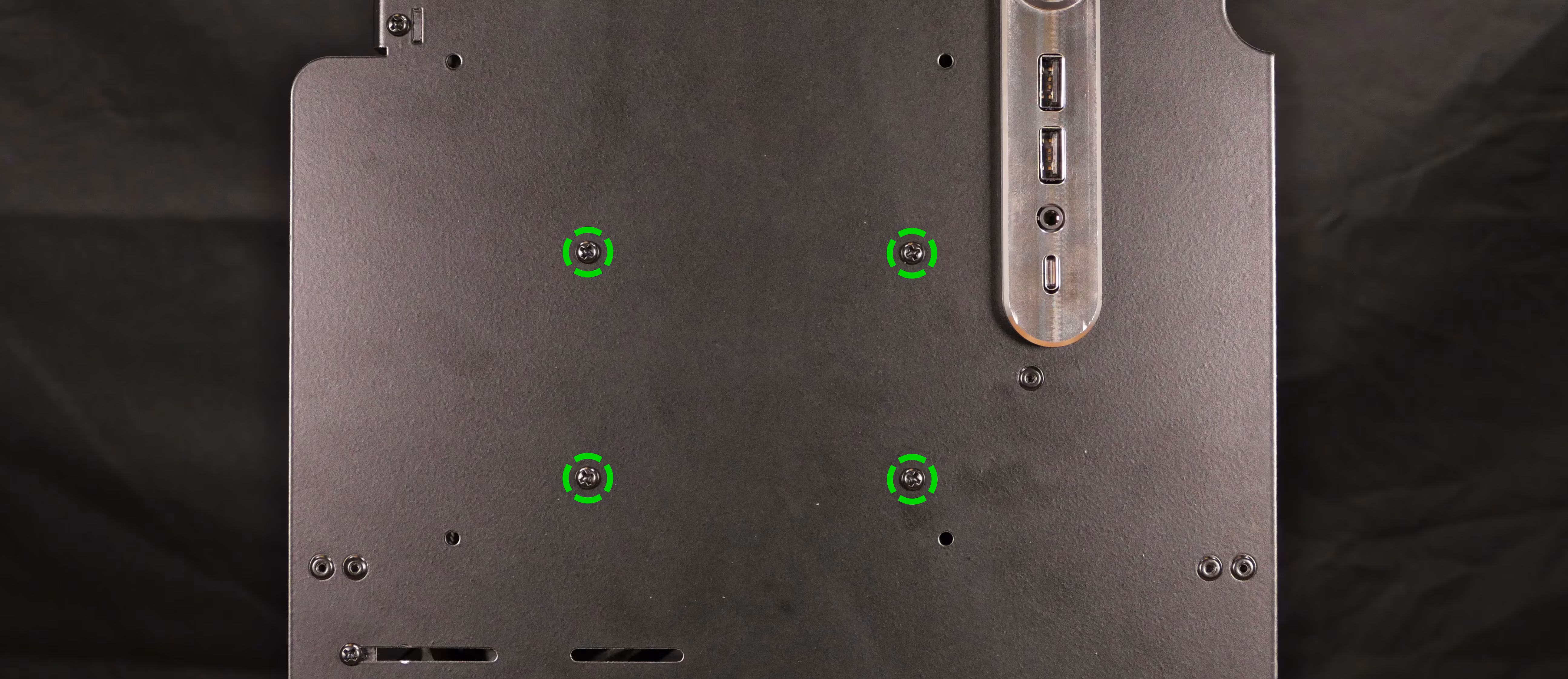 2.5” drive cage screws