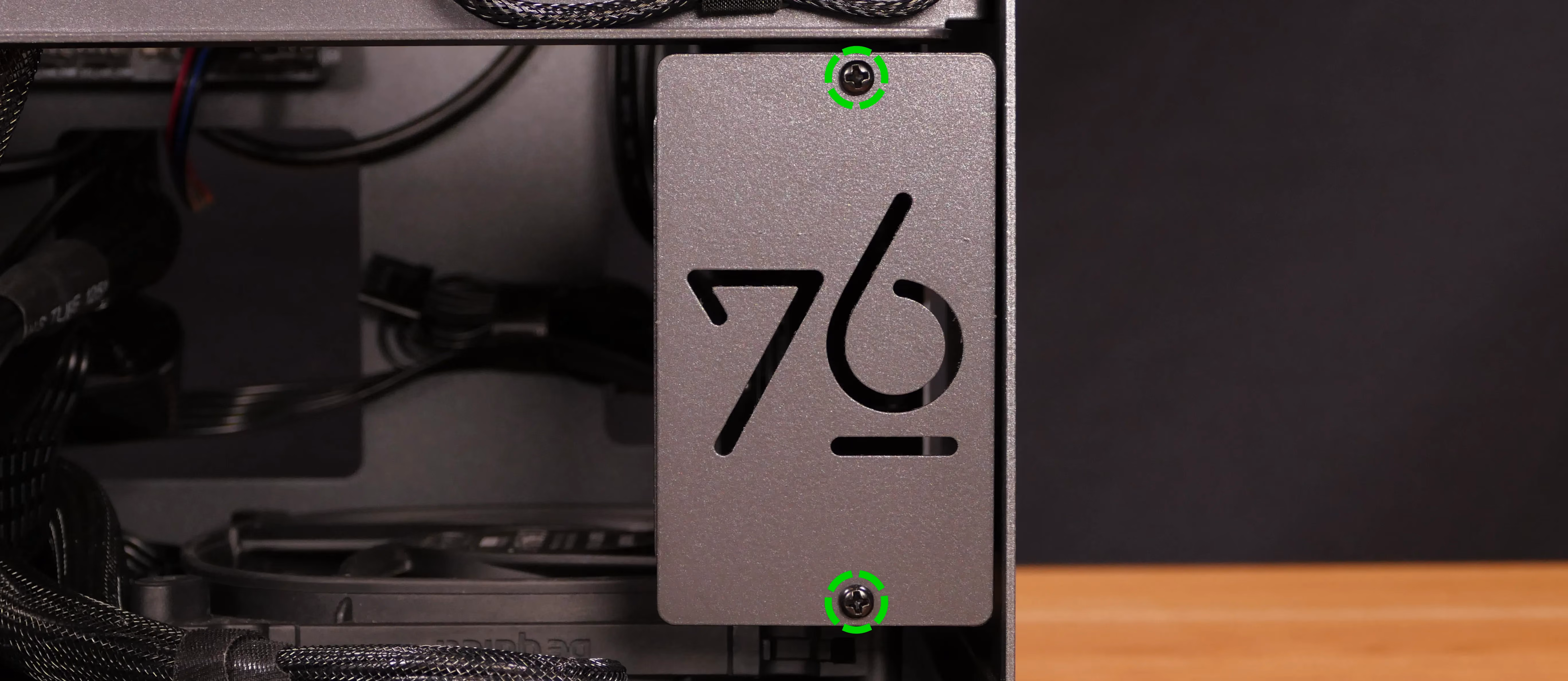 2.5” drive cover (bottom)