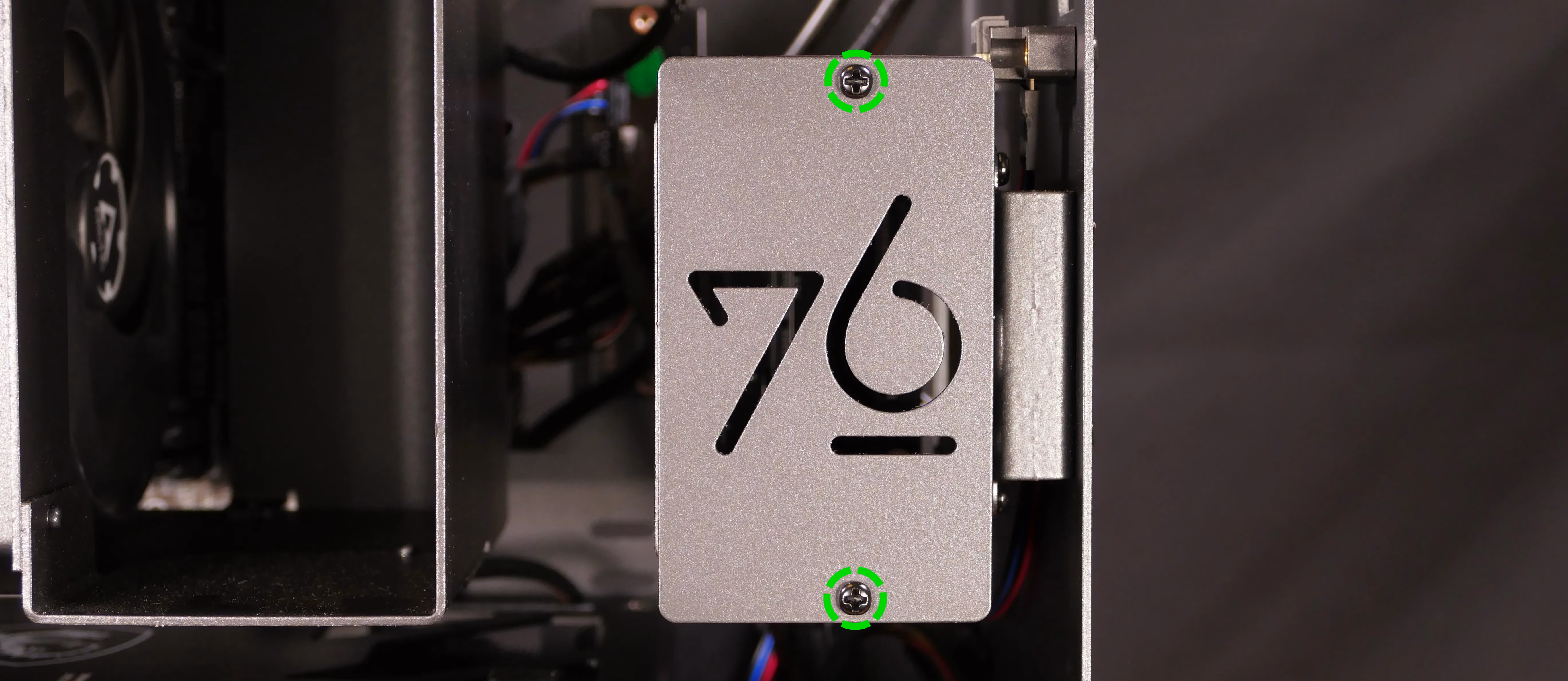 2.5” drive cover (top)
