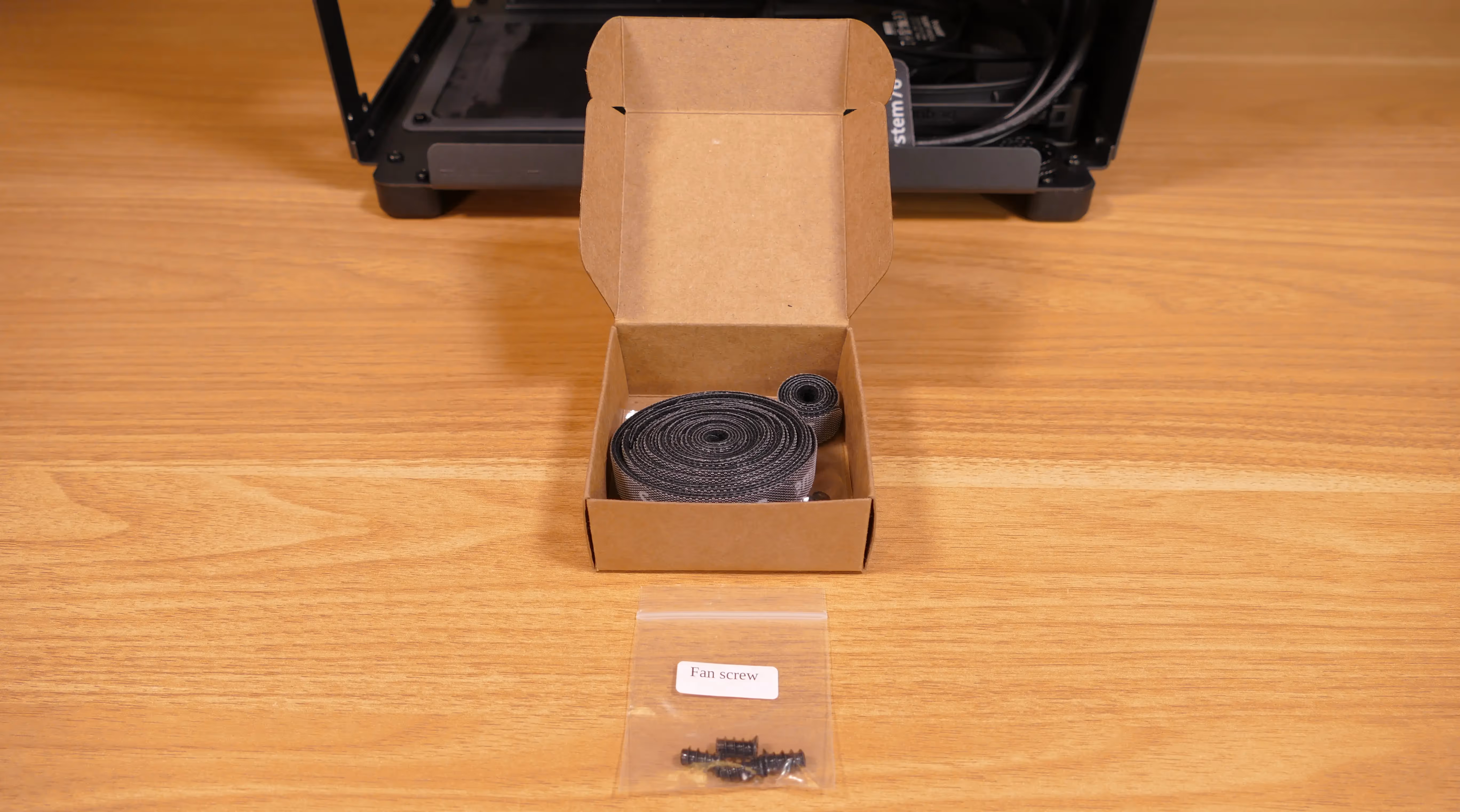 Fan screws