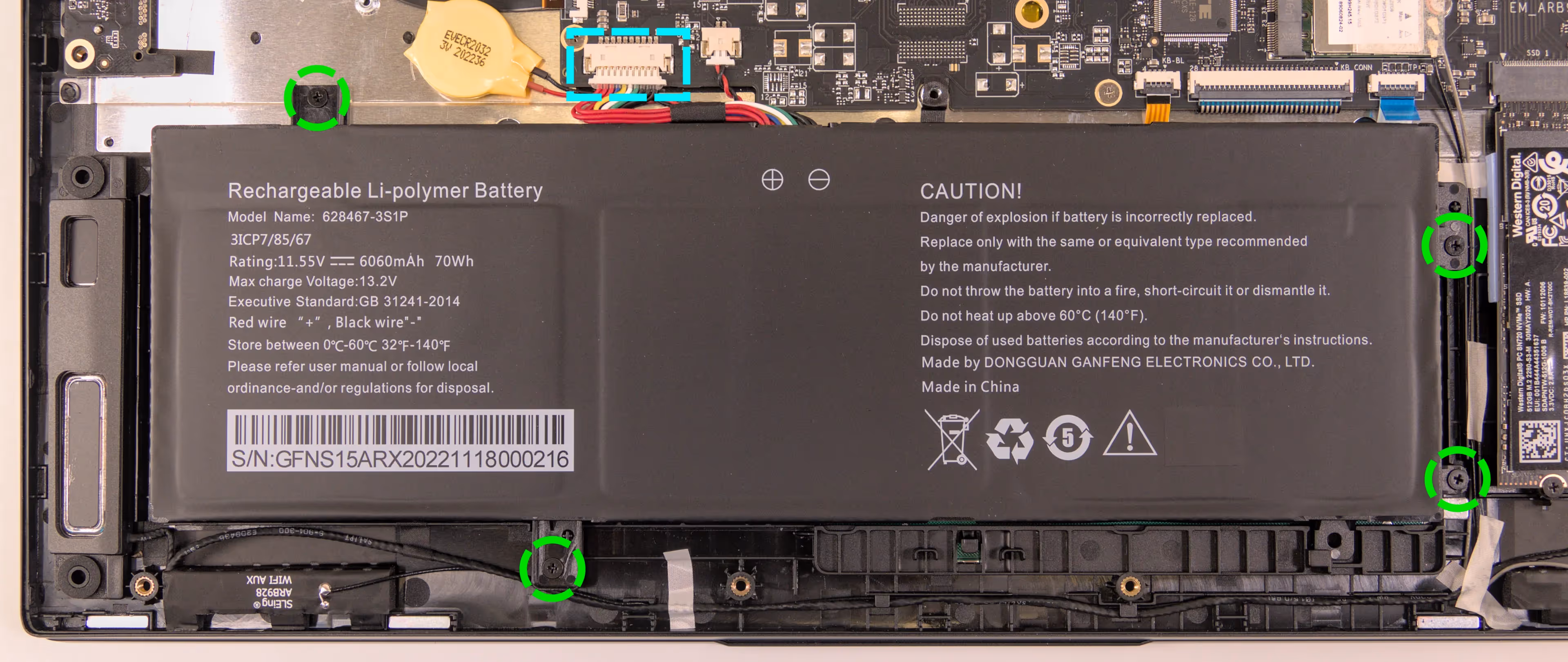 Battery screws