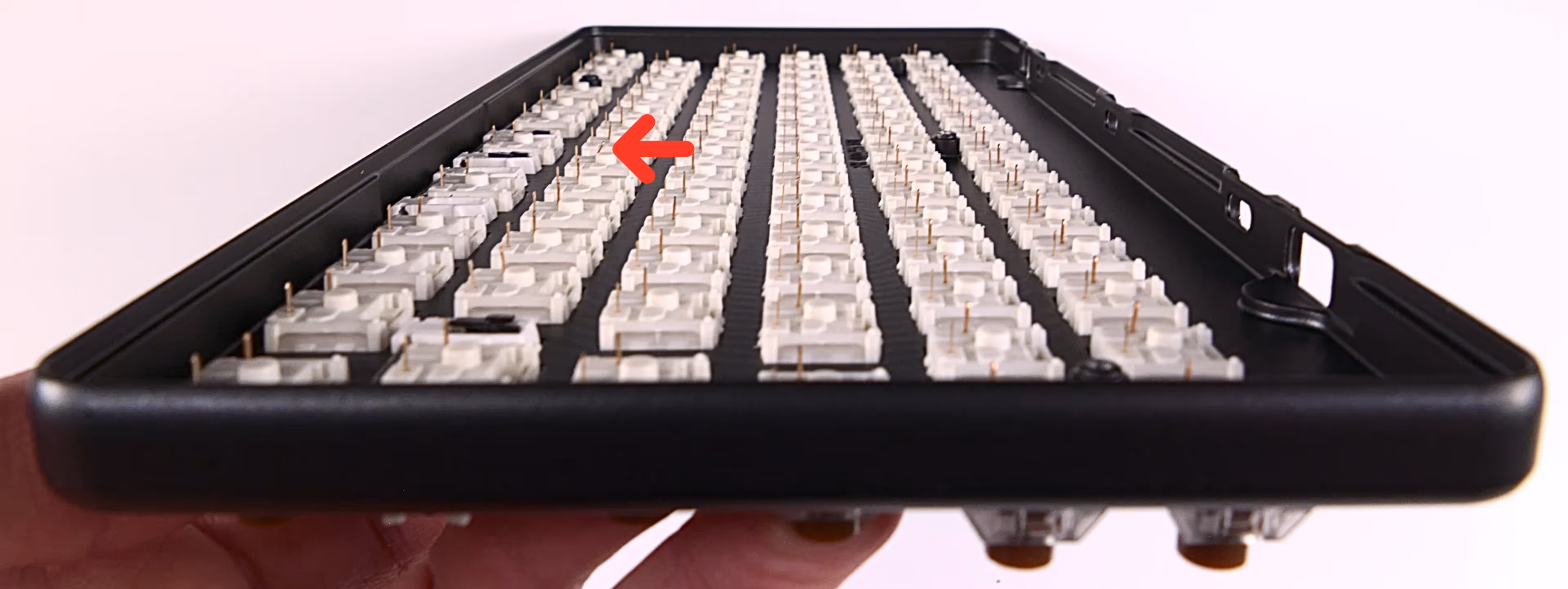 Switch pins in chassis (with a bent pin)
