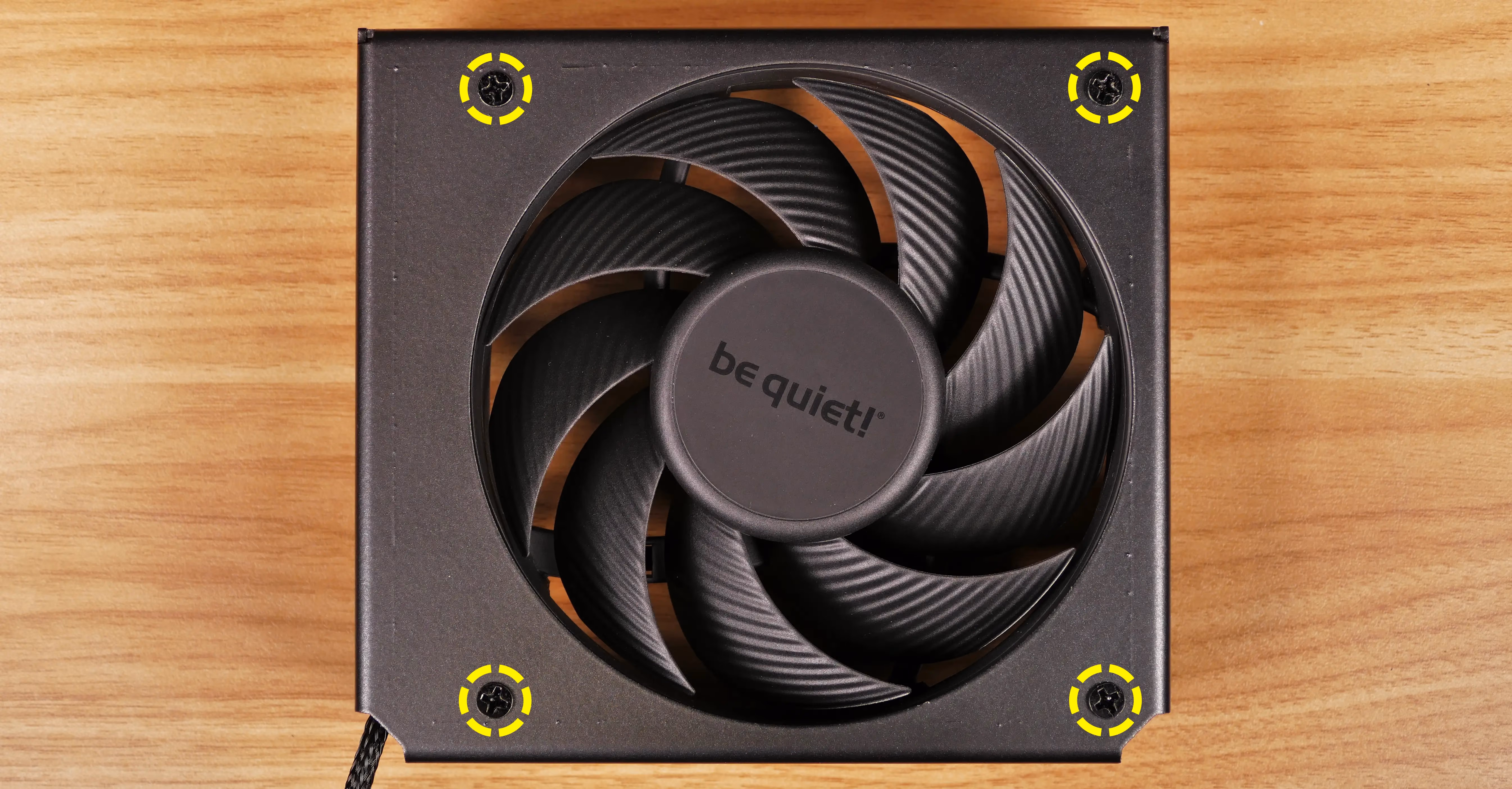 CPU duct back fan screws