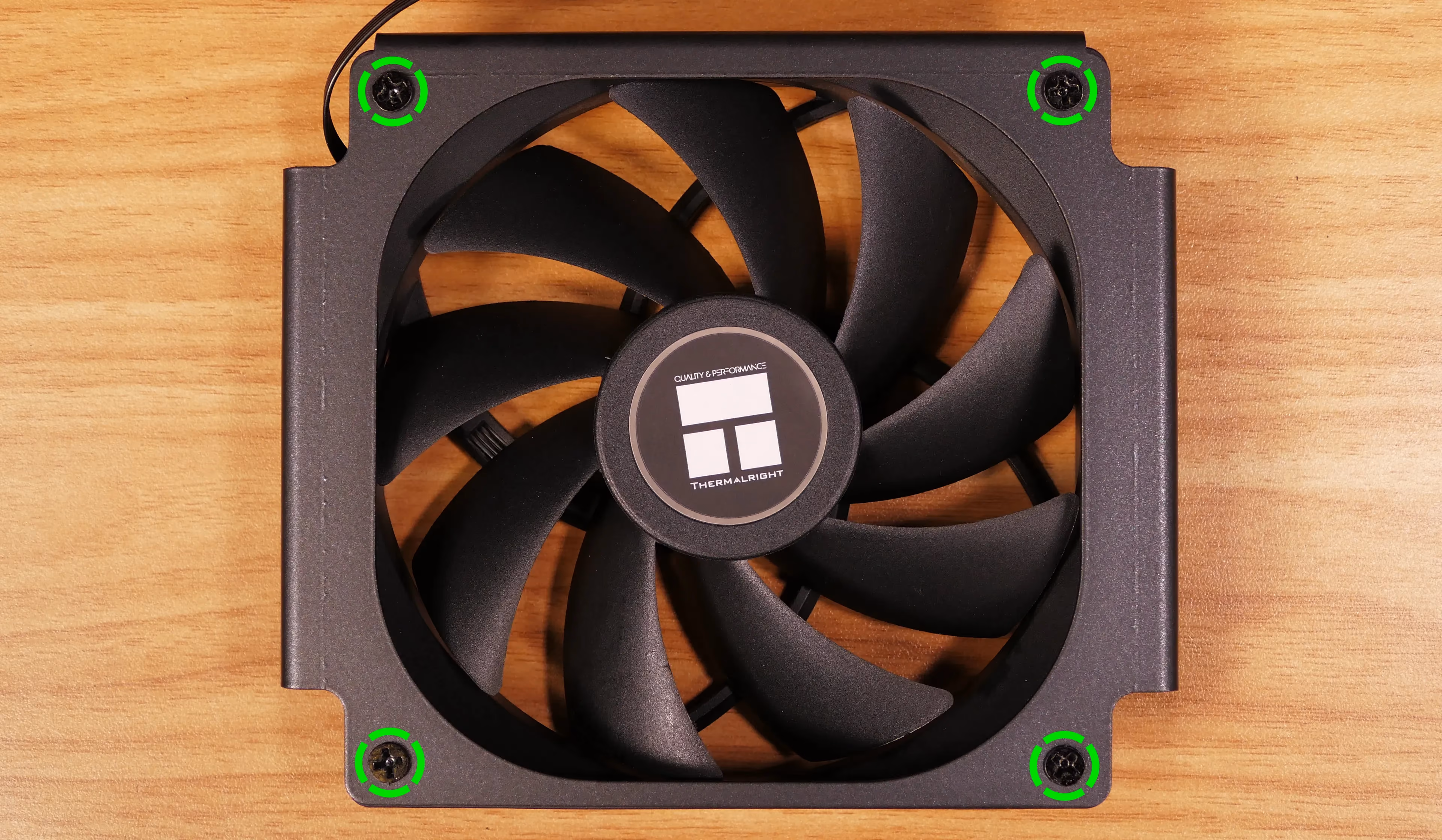 CPU duct fan screws