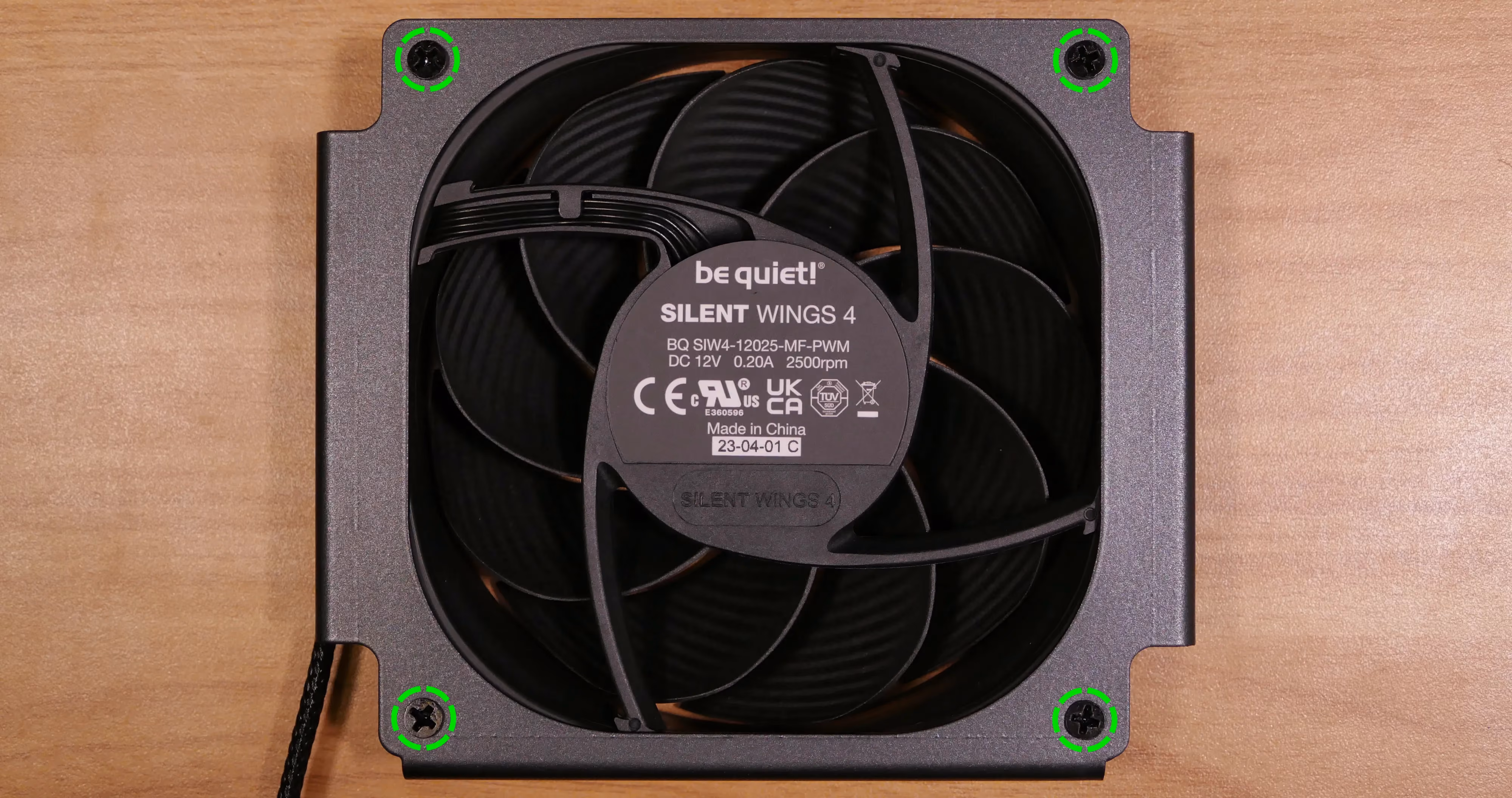 CPU duct fan screws