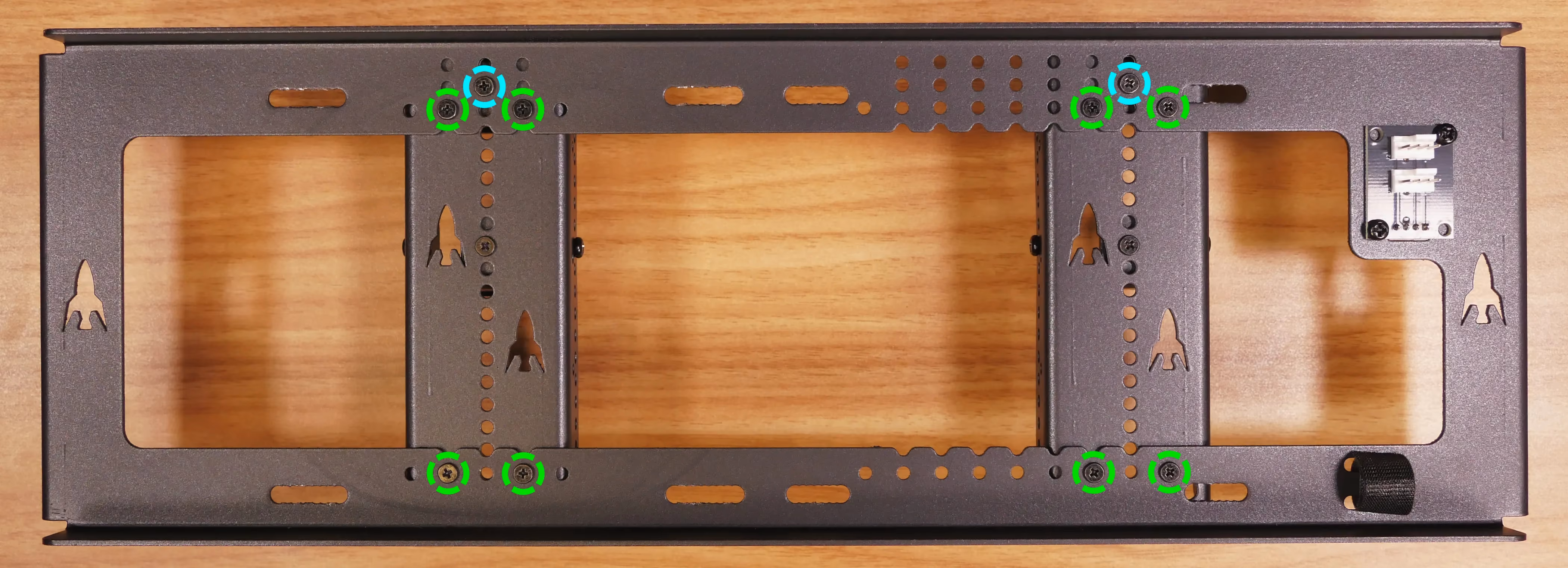 GPU brace finger screws, back