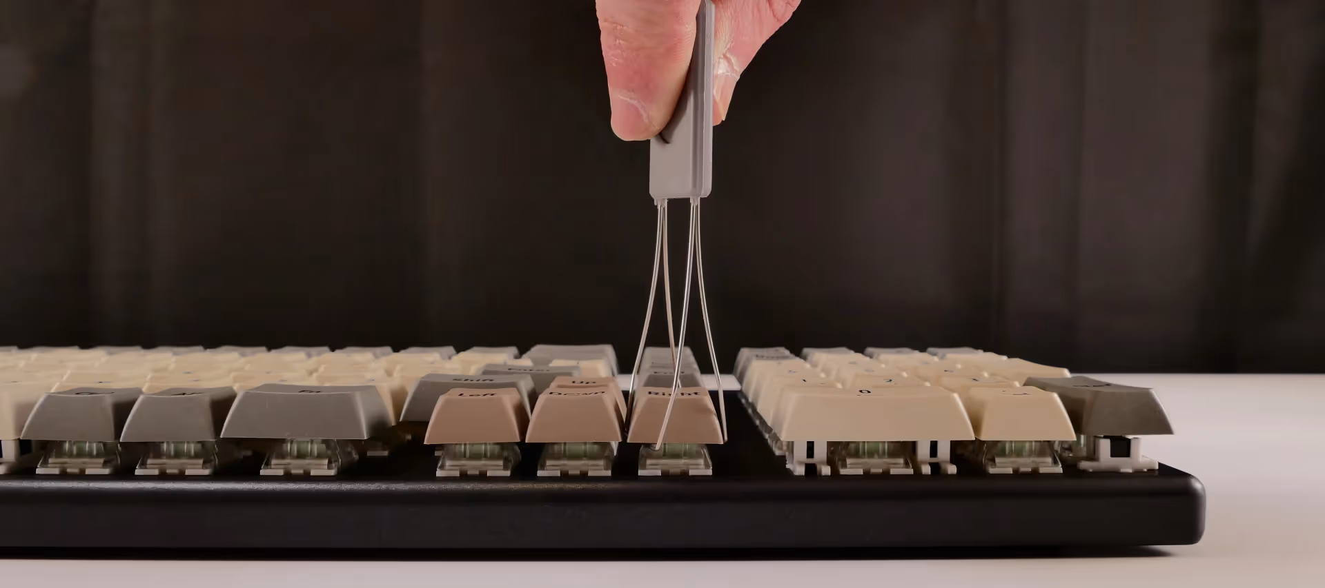 Removing a keycap