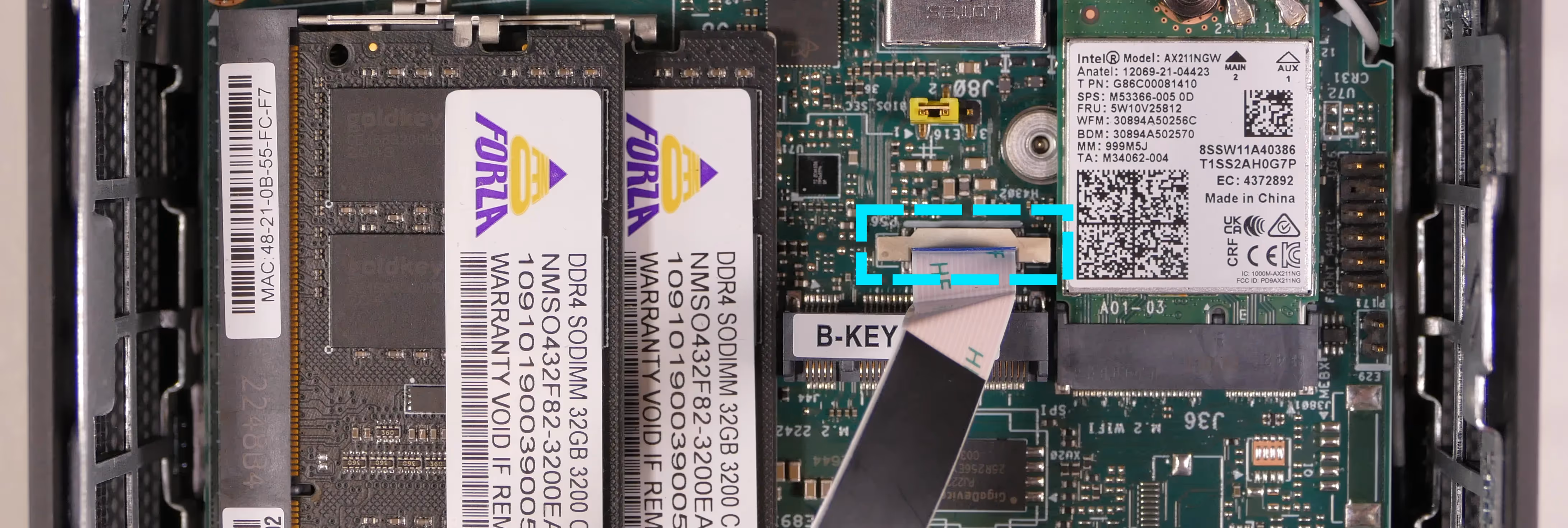 SATA drive bay ribbon cable connector