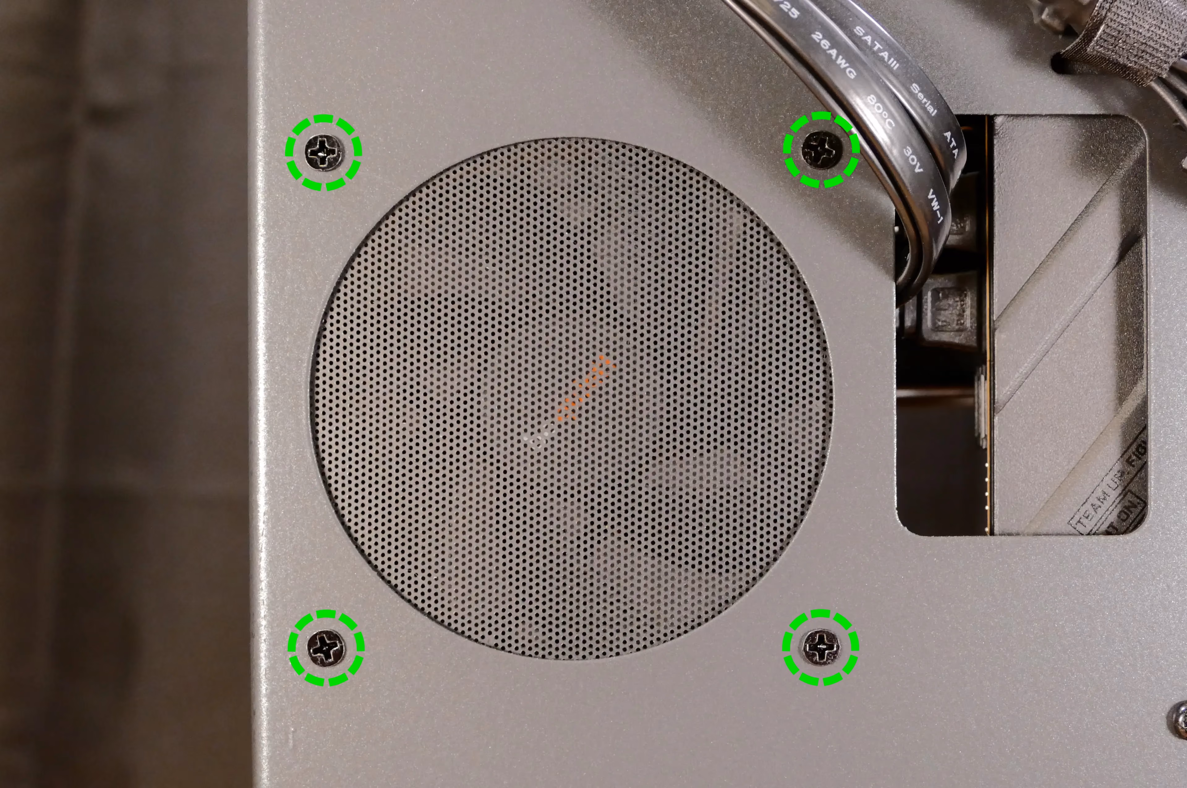 Side case fan screws