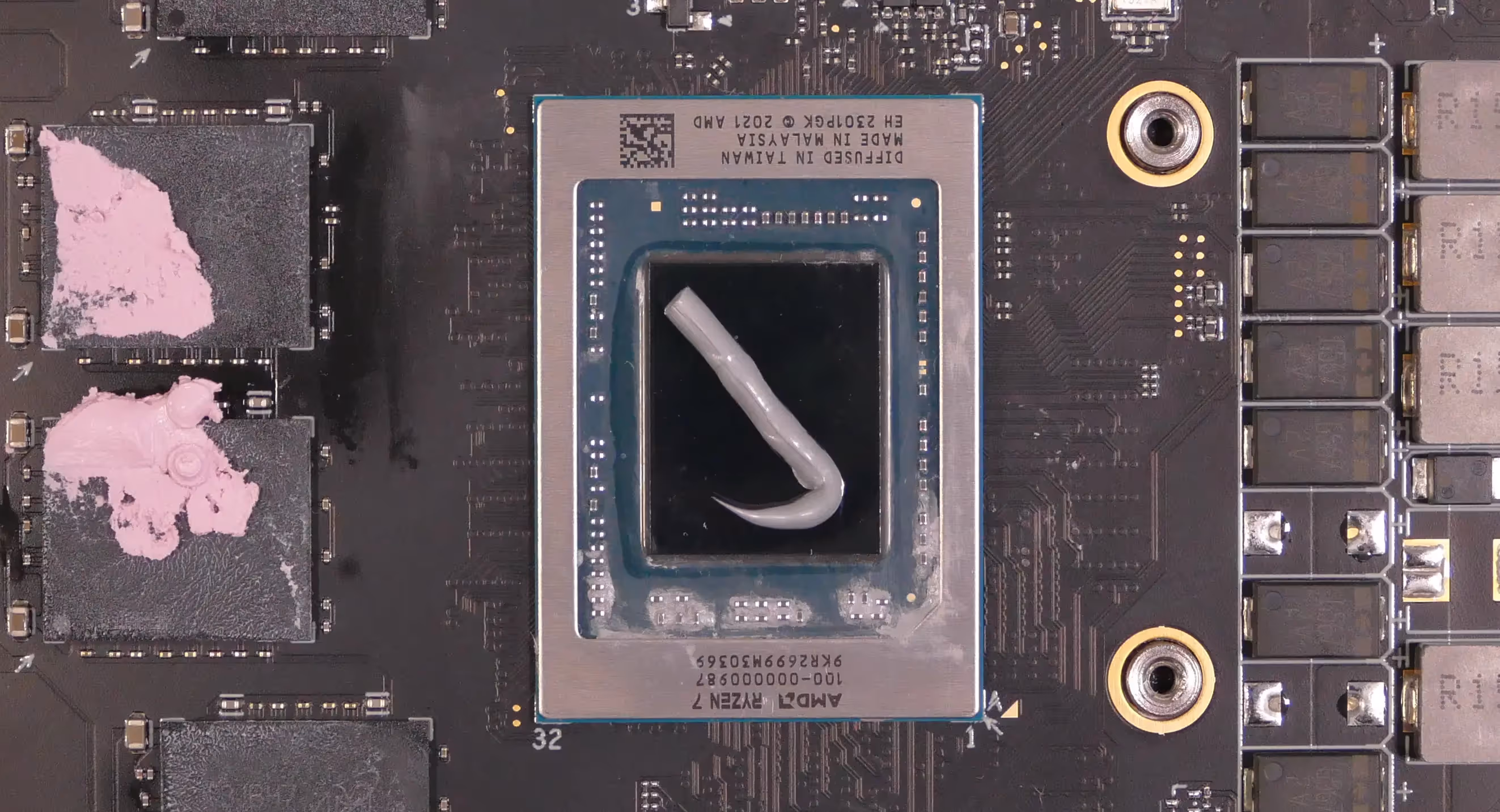 Thermal paste application