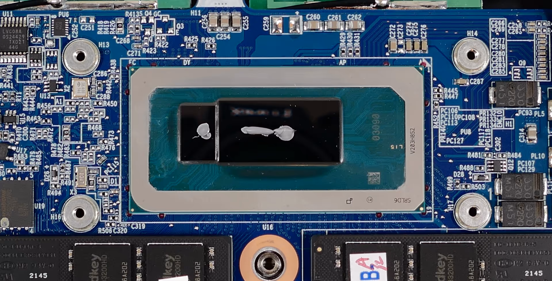 Thermal paste application